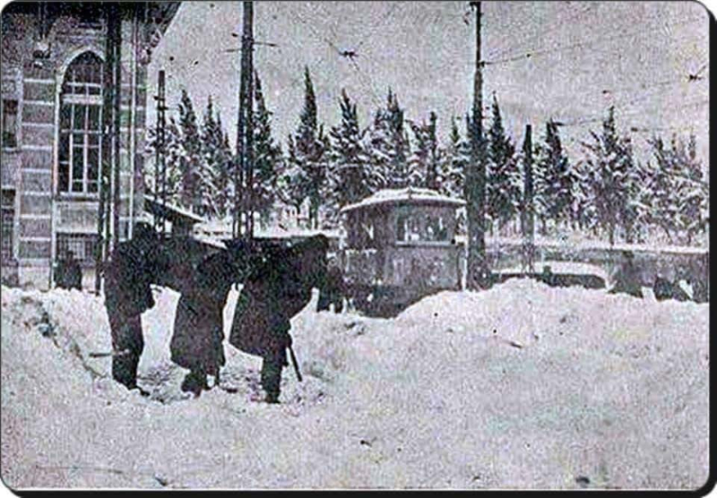 1954 - İstanbul'da yaşanan büyük kış mevsimi 80